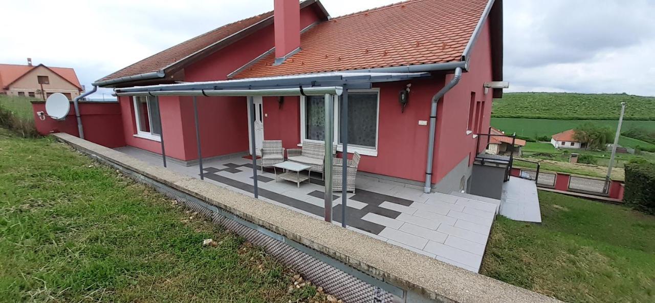 Villa Venezia Egerszalók Buitenkant foto