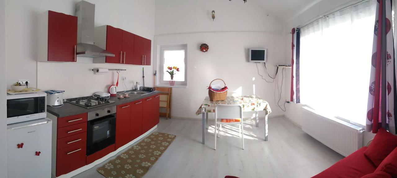 Villa Venezia Egerszalók Buitenkant foto
